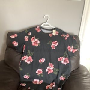 A brand new Aeropostale short sleeve T-shirt size X-Large tag still attached